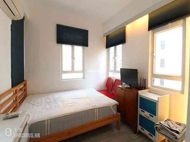 Wan Chai - St. Francis Mansion 01