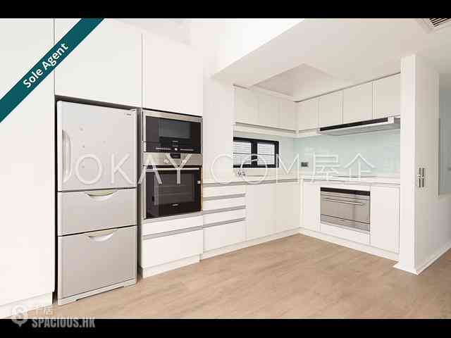 Soho - 122, Hollywood Road 07