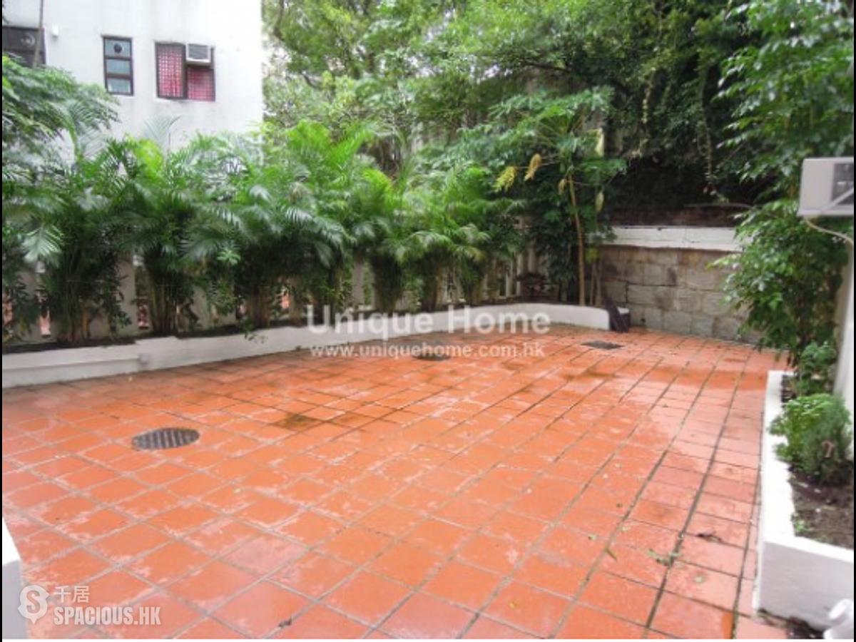 Chung Hom Kok - Jadebeach Villa 01