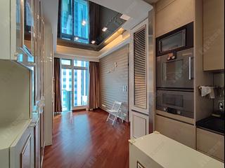 Wan Chai - The Avenue Phase 2 Block 2 02