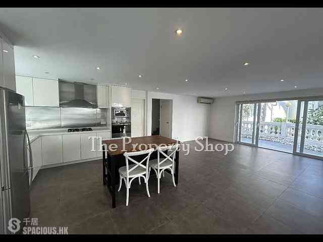 Clear Water Bay - Seacrest Villas 04