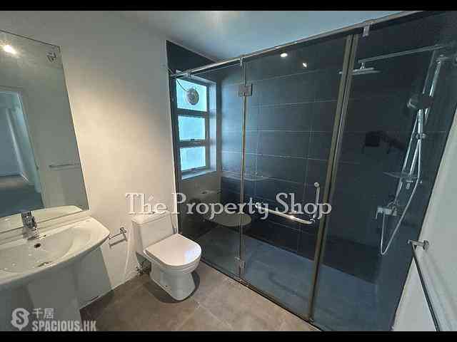 Clear Water Bay - Seacrest Villas 06