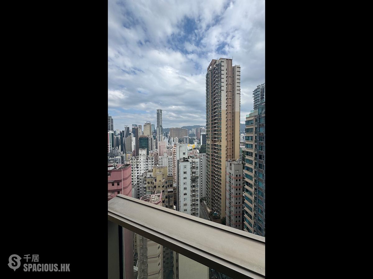 Wan Chai - The Avenue Phase 2 01