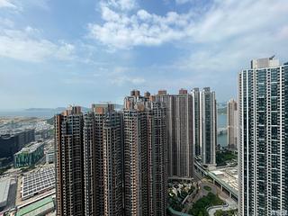 Lohas Park - Lohas Park Phase 2B Le Prime Block 6 06