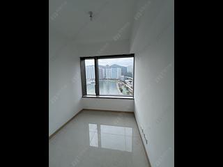 Tsuen Wan - Ocean Pride Phase 3 Block 6 07