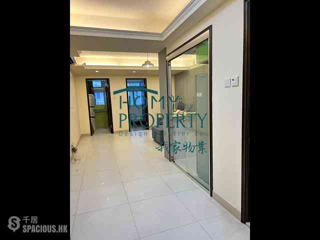 Sheung Wan - 21, Bonham Strand West 01