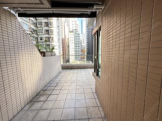 Wan Chai - The Zenith 04