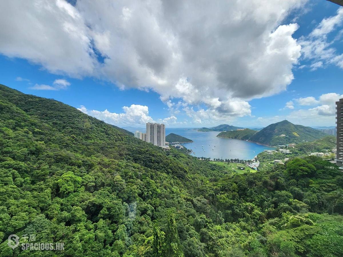 Repulse Bay - Sea Cliff Mansions 01