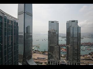 West Kowloon - The Arch Star Tower (Block 2) 03