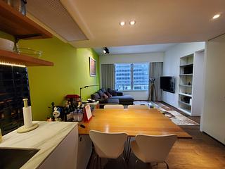 Wan Chai - Convention Plaza Apartments 02