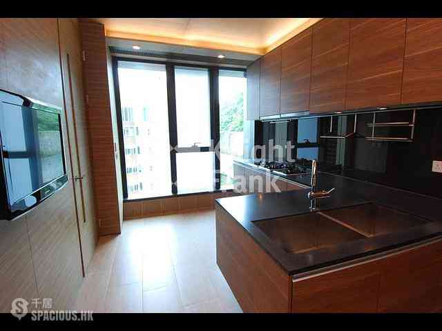 Repulse Bay - 7, South Bay Close 04