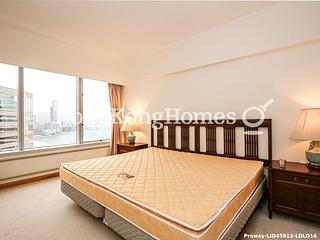 Wan Chai - Convention Plaza Apartments 04