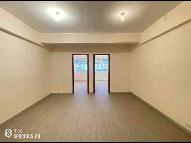 Sheung Wan - 70-72, Queen's Road West 01