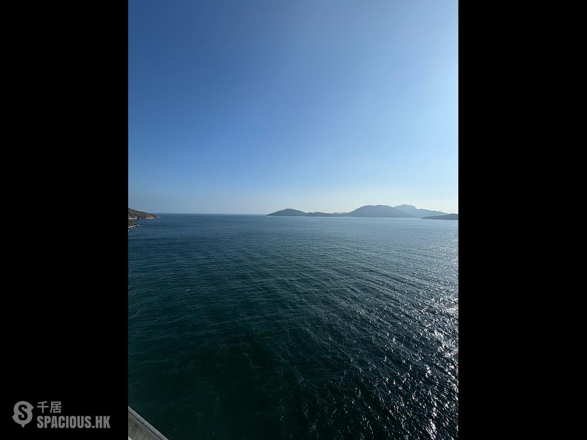 Ap Lei Chau - The Corniche 01