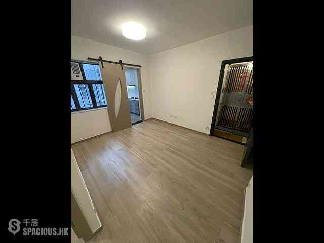 Mid Levels West - Hing Wah Mansion Block A 01