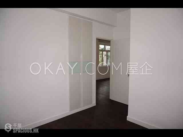 Chung Hom Kok - 8-14, Cape Road 09