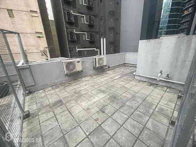 Central - Merlin Building 01