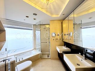 West Kowloon - The Cullinan (Tower 21 Zone 2 Luna Sky) 08