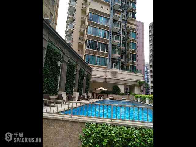 Wan Chai - The Avenue 01