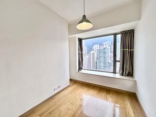 Sai Ying Pun - Island Crest Block 2 12