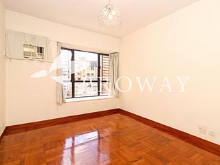 Mid Levels Central - Elegant Terrace 05