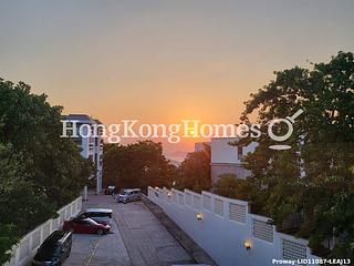 Chung Hom Kok - Hillgrove 03