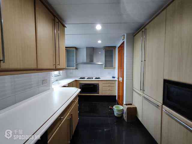 Ma On Shan - Symphony Bay Villa Rhapsody Block 15 06