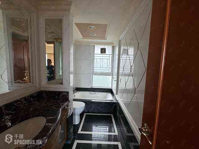 Ma On Shan - Symphony Bay Villa Rhapsody Block 18 05