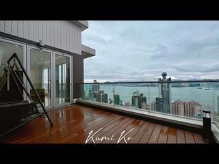 Sai Ying Pun - The Summa Block 2 07