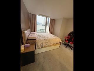 Wan Chai - Convention Plaza Apartments 04