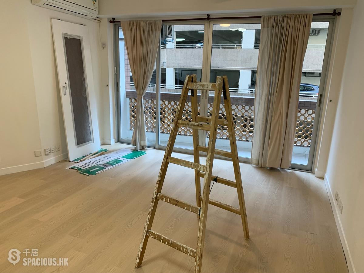 Mid Levels Central - Jing Tai Garden Mansion 01