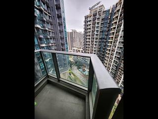 Tseung Kwan O - Twin Peaks Block 1 02