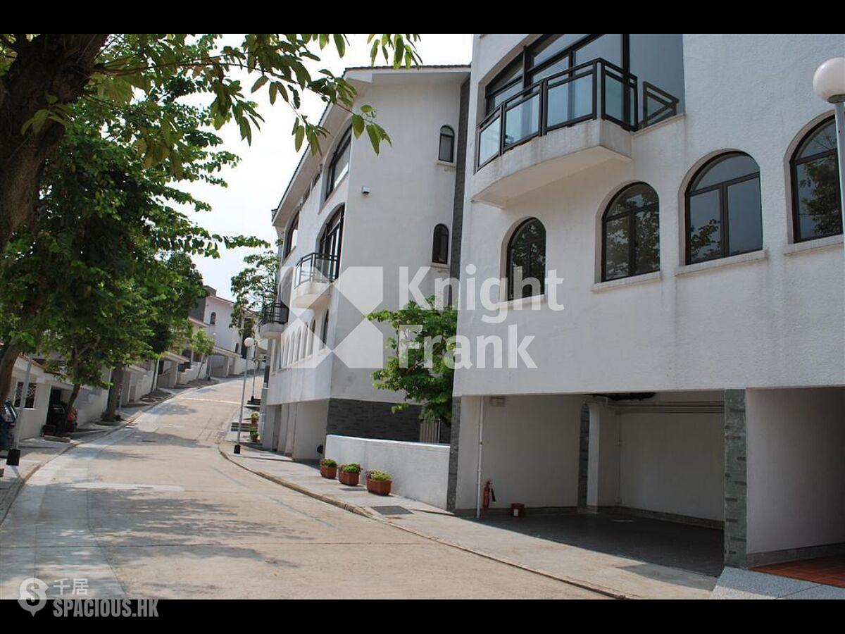 Chung Hom Kok - Casa Del Sol 01