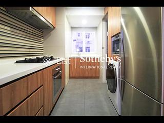Mid Levels West - Realty Gardens 09