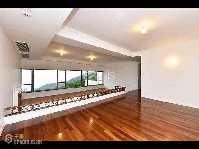 The Peak - Mount Austin Estate 01