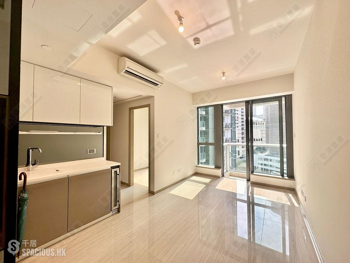 Wong Chuk Hang - The Southside Phase 1 Southland Tower 2B 01