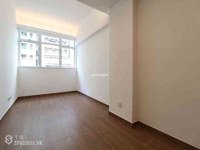 Wan Chai - Glory House 01