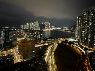 调景岭 - 都会駅 02