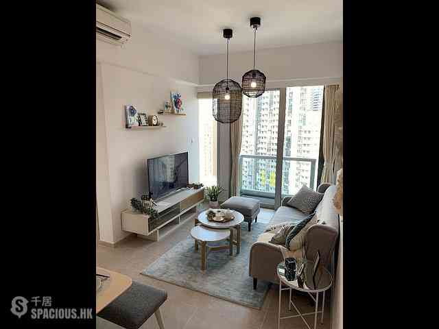 Sai Ying Pun - No.8 Hing Hon Road (Resiglow-Bonham) 01