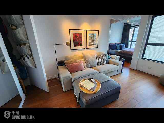 Sheung Wan - The Bellevue Place 01