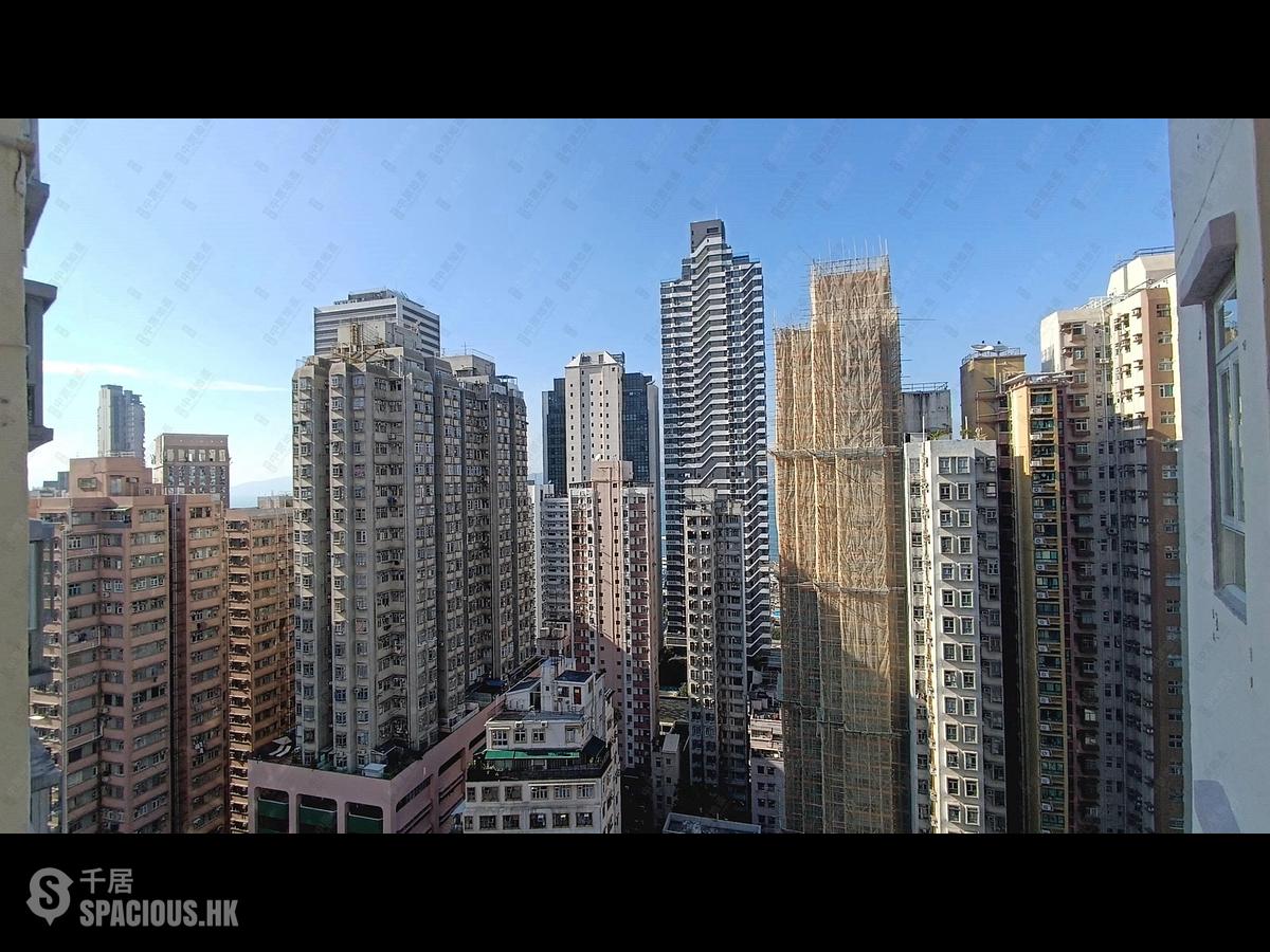 Sai Ying Pun - Yuk Ming Towers Block 2 01