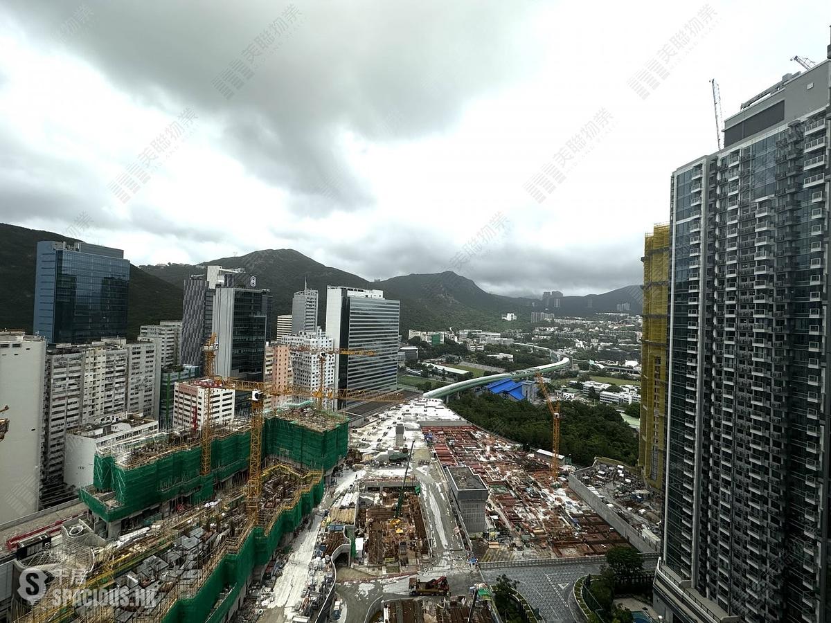 Wong Chuk Hang - The Southside Phase 2 La Marina Tower 1A 01