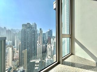 Wan Chai - The Avenue Phase 1 04