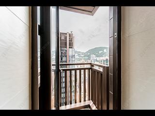 Wan Chai - The Gloucester 18