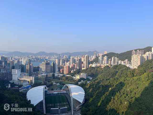 Happy Valley - Broadwood Park 01