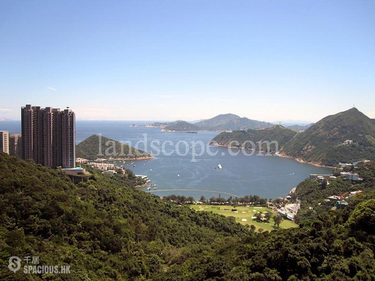 Repulse Bay - Sea Cliff Mansions 01