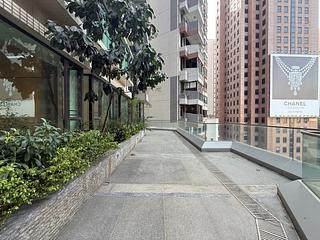 Mid Levels Central - 11, Macdonnell Road 02