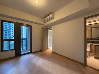 Wong Chuk Hang - The Southside Phase 1 Southland Tower 1B 09