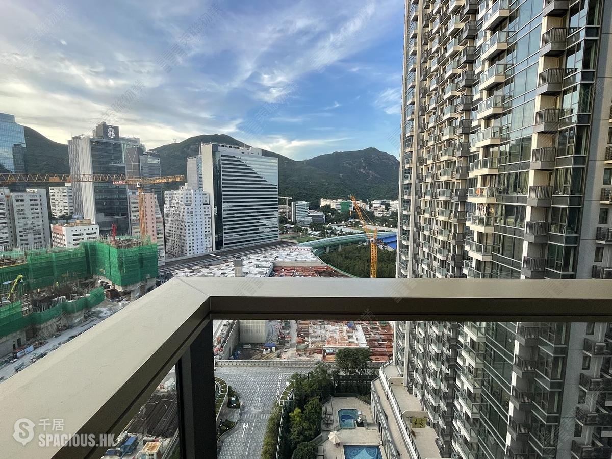 Wong Chuk Hang - The Southside Phase 2 La Marina Tower 2B 01