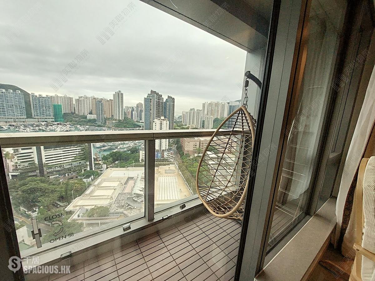 Wong Chuk Hang - The Southside Phase 2 La Marina Tower 1B 01